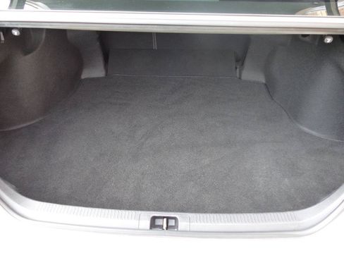 Used 2019 Toyota Camry XSE FWD image 41
