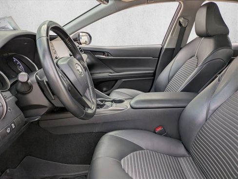 Used 2022 Toyota Camry SE image 15