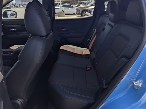 New 2026 Nissan Kicks SR FWD image 8