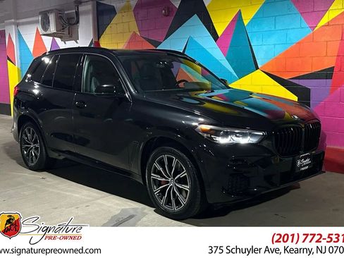 Used 2022 BMW X5 xDrive40i w/ M Sport Package image 1