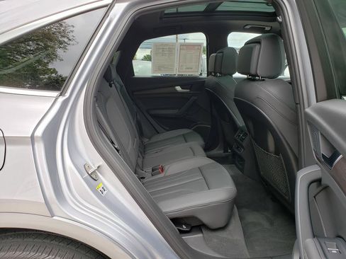 Used 2023 Audi Q5 2.0T Premium Plus w/ Premium Plus Package AWD/4WD image 16