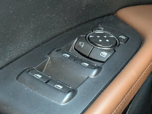 Used 2022 Lincoln Nautilus Reserve FWD image 25