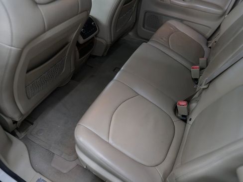 Used 2007 Saturn Outlook XR w/ Premium Trim Pkg FWD image 38