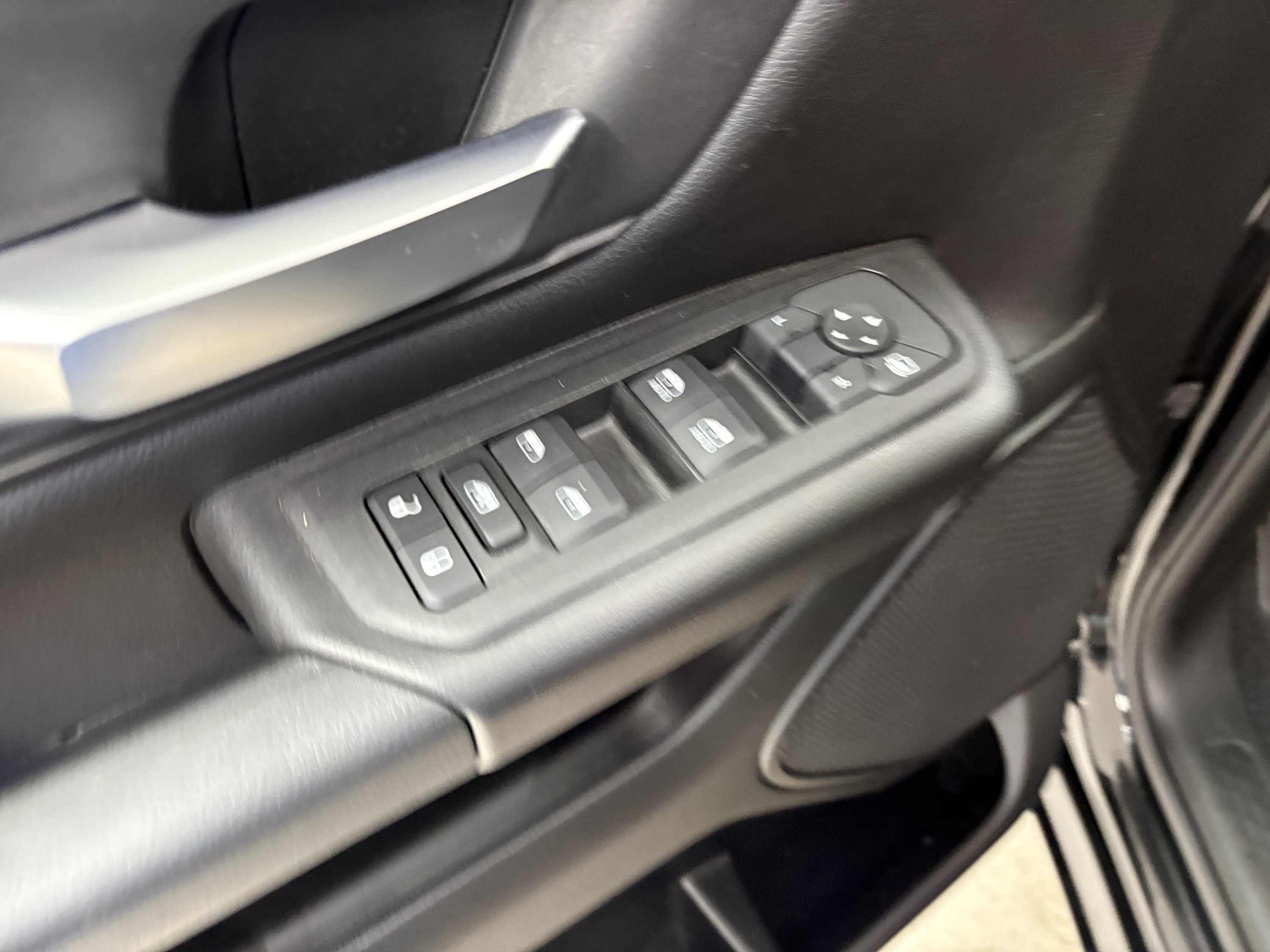 Used 2025 RAM 1500 Tradesman AWD/4WD image 23