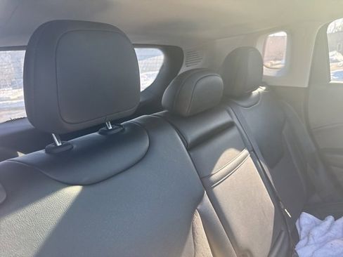 Used 2020 Jeep Compass Latitude image 11