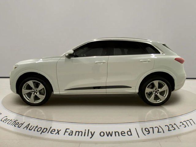 Used 2025 Audi Q5 Premium Plus AWD/4WD image 2
