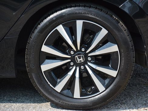 Certified 2023 Honda Civic EX-L image 32