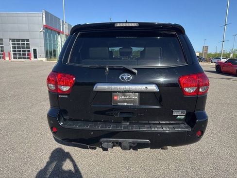Used 2017 Toyota Sequoia Platinum AWD/4WD image 12