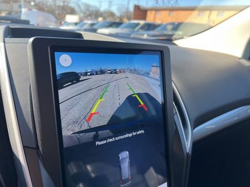 Certified 2024 Ford Edge SEL w/ Convenience Package image 13