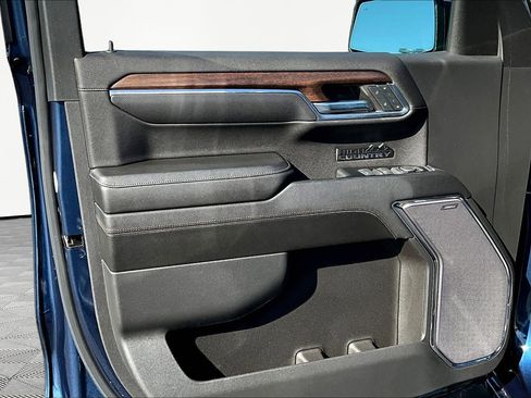 Used 2023 Chevrolet Silverado 1500 High Country w/ High Country Premium Package image 20