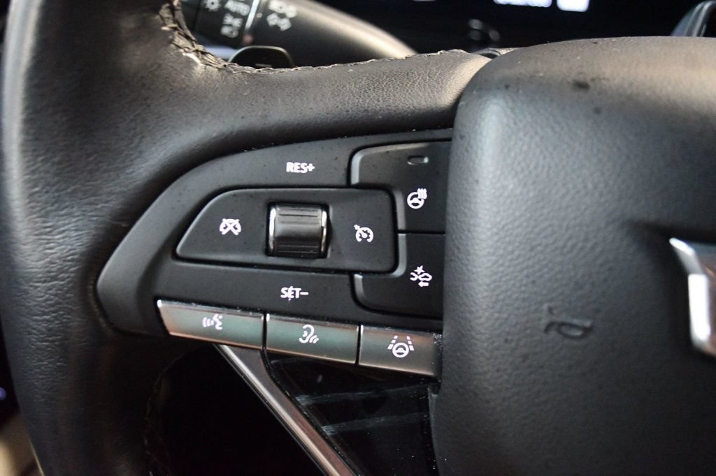 Used 2022 Cadillac Escalade Sport w/ Touring Package AWD/4WD image 45