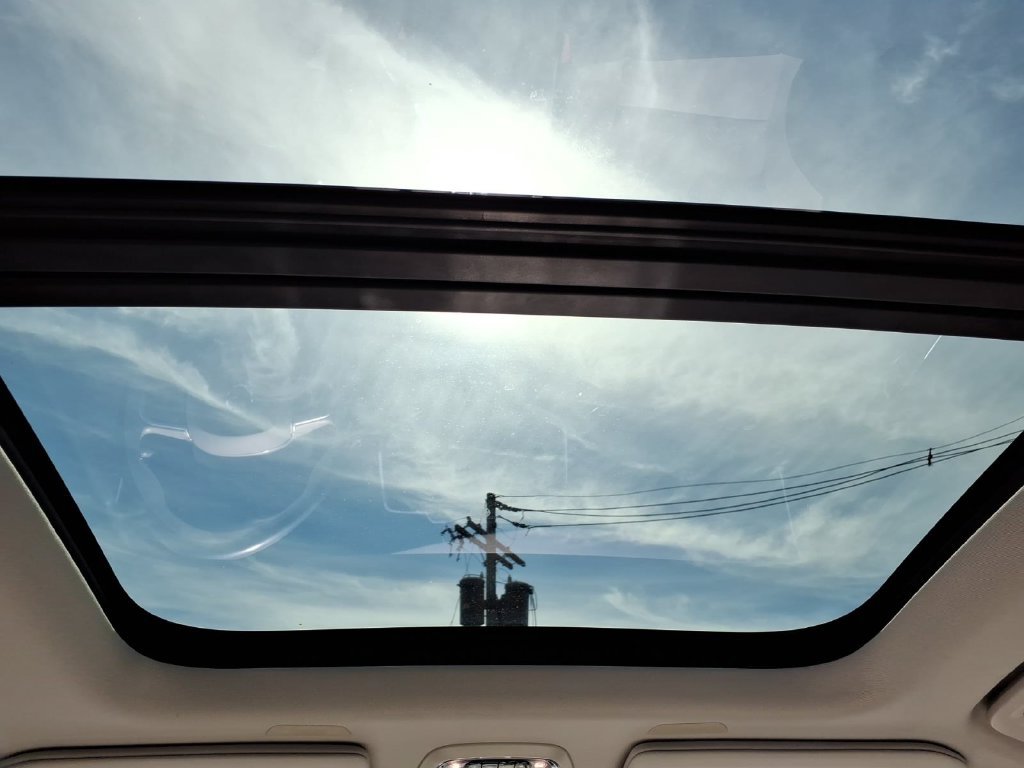 Used 2019 Volvo XC90 T5 Momentum w/ Multimedia Package AWD/4WD image 16