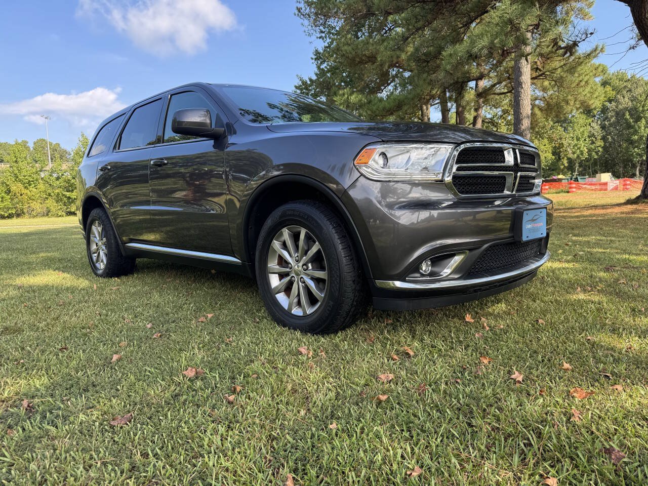 Used 2017 Dodge Durango SXT w/ 3rd Row Seating Group AWD/4WD image 6