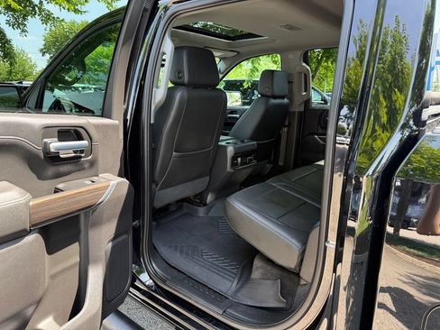 Used 2020 Chevrolet Silverado 1500 LT Trail Boss AWD/4WD image 10