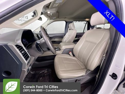 Used 2020 Ford Expedition Max XLT w/ Equipment Group 202A AWD/4WD image 26