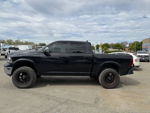 Used 2018 RAM 1500 Laramie AWD/4WD image 2