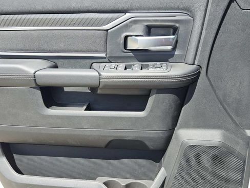 New 2026 RAM 3500 Big Horn AWD/4WD image 32
