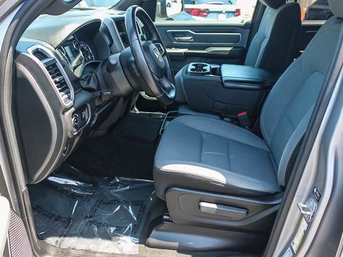 Used 2022 RAM 1500 Big Horn AWD/4WD image 18