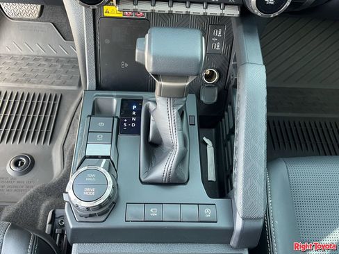 Certified 2025 Toyota 4Runner Limited image 30