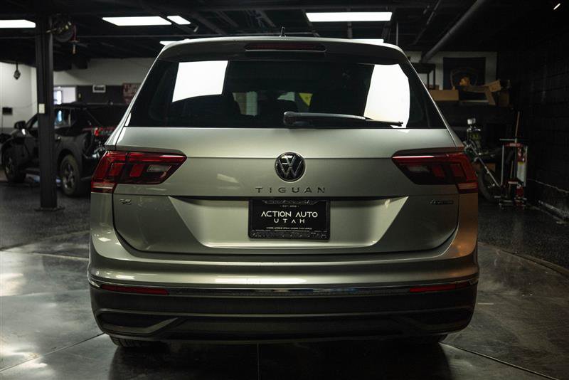 Used 2022 Volkswagen Tiguan SE AWD/4WD image 6