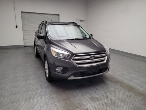 Used 2018 Ford Escape SE w/ SE Sync 3 Package FWD image 14