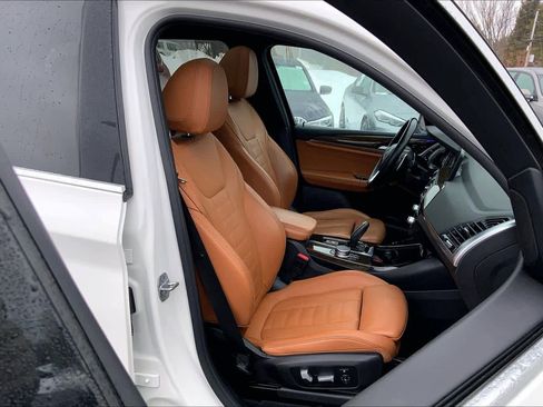 Used 2019 BMW X3 xDrive30i w/ Premium Package image 9