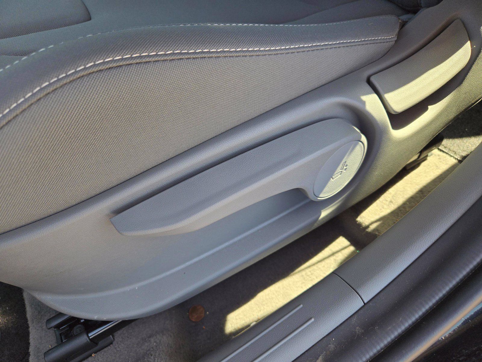 Certified 2023 Hyundai Elantra Blue FWD image 12
