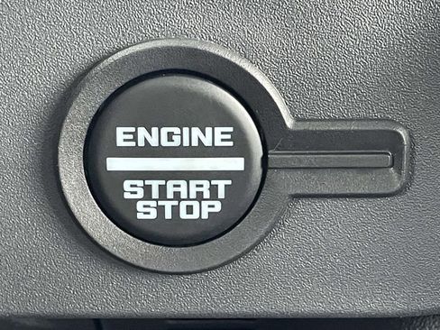 New 2025 Ford Bronco Big Bend w/ Black Diamond Package image 5