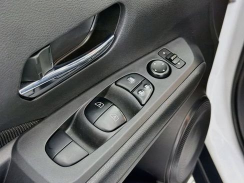 Certified 2023 Nissan Kicks SV FWD image 23
