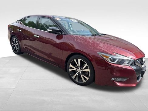 Used 2017 Nissan Maxima Platinum FWD image 5