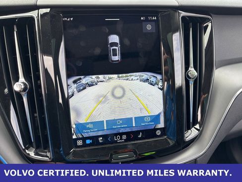 Certified 2025 Volvo XC60 B5 Core image 20