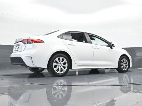 Used 2023 Toyota Corolla LE FWD image 52