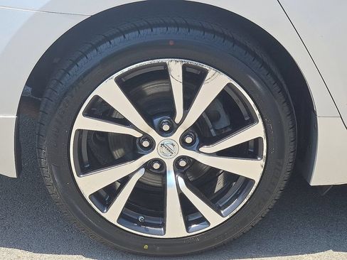 Used 2016 Nissan Maxima 3.5 SV FWD image 7