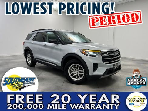 Used 2025 Ford Explorer Active image 1
