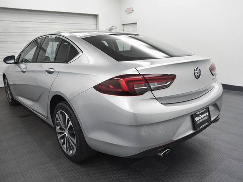 Used 2019 Buick Regal Essence image 6