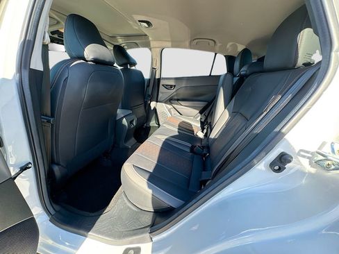 Certified 2025 Subaru Crosstrek 2.5i Limited w/ Crosstrek Mirror Package image 34