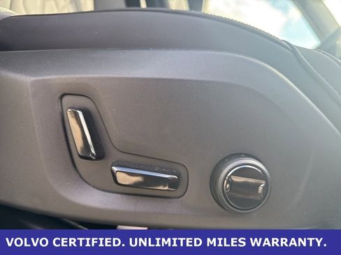 Certified 2025 Volvo XC90 B6 Plus image 12
