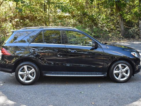 Used 2018 Mercedes-Benz GLE 350 w/ Premium 1 Package image 10