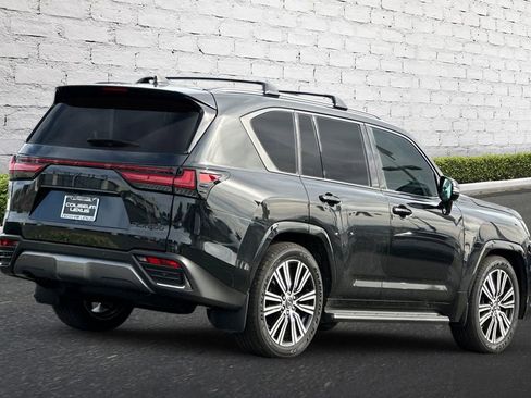 New 2026 Lexus LX 600 4WD w/ Luxury Package image 4