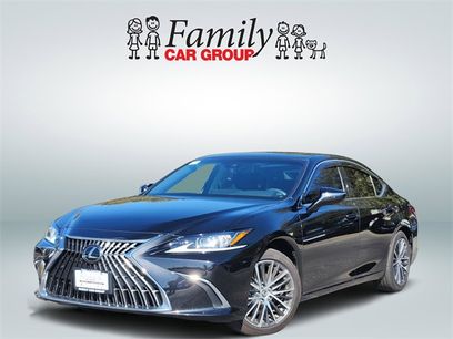 Used 2023 Lexus ES 300h w/ Premium Package