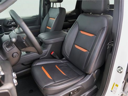 Used 2025 GMC Sierra 1500 AT4 image 10