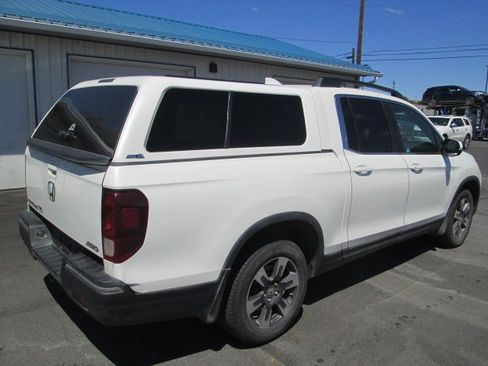 Used 2018 Honda Ridgeline RTL image 3