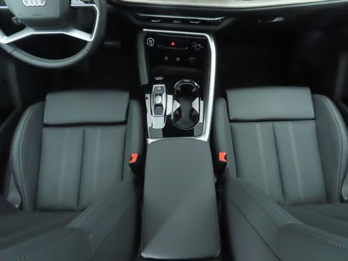 Certified 2025 Audi Q5 Premium Plus w/ Premium Plus image 18