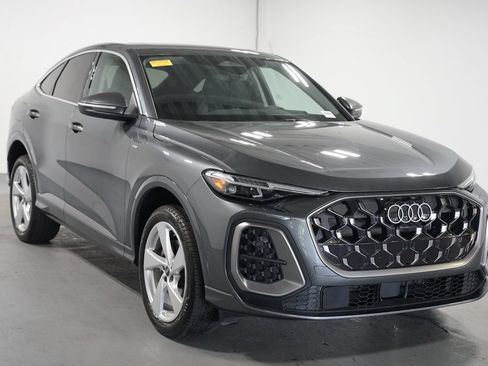 Used 2025 Audi Q5 Premium Plus AWD/4WD image 3