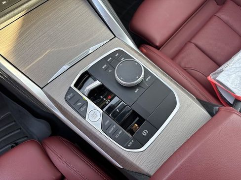 Used 2025 BMW 430i Coupe w/ M Sport Package image 31