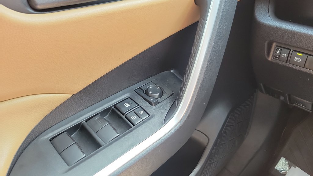 Certified 2024 Toyota RAV4 LE FWD image 19