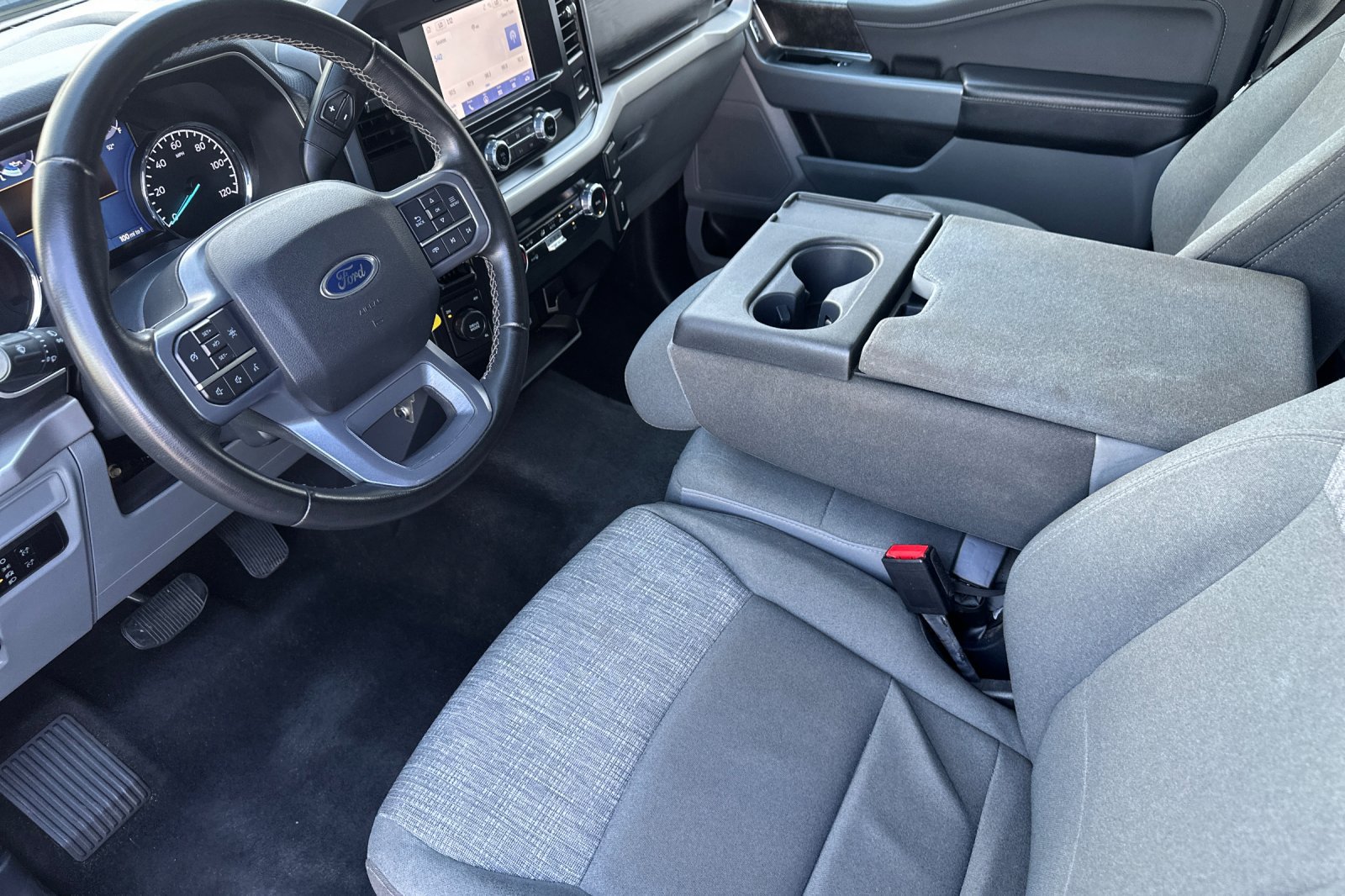 Used 2023 Ford F150 Lariat AWD/4WD image 10