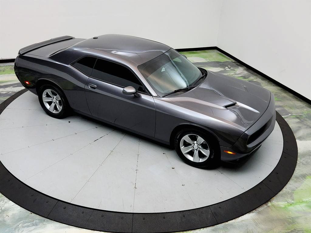 Used 2020 Dodge Challenger SXT RWD image 14