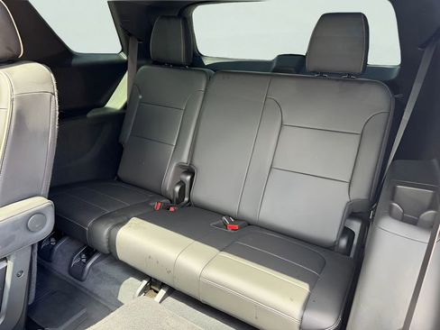 Used 2022 Chevrolet Traverse Premier w/ Redline Edition AWD/4WD image 16