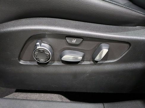 Used 2019 Cadillac XT4 Premium Luxury image 14